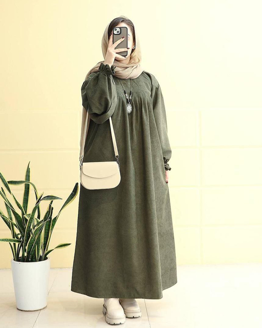 پیراهن-مخمل-کبریتی-آیناز-سبز-سدری پیراهن مخمل کبریتی آیناز سبز سدری